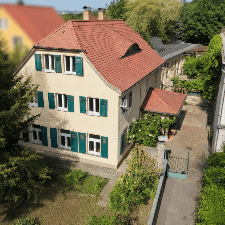 AS Haus Grundstück
